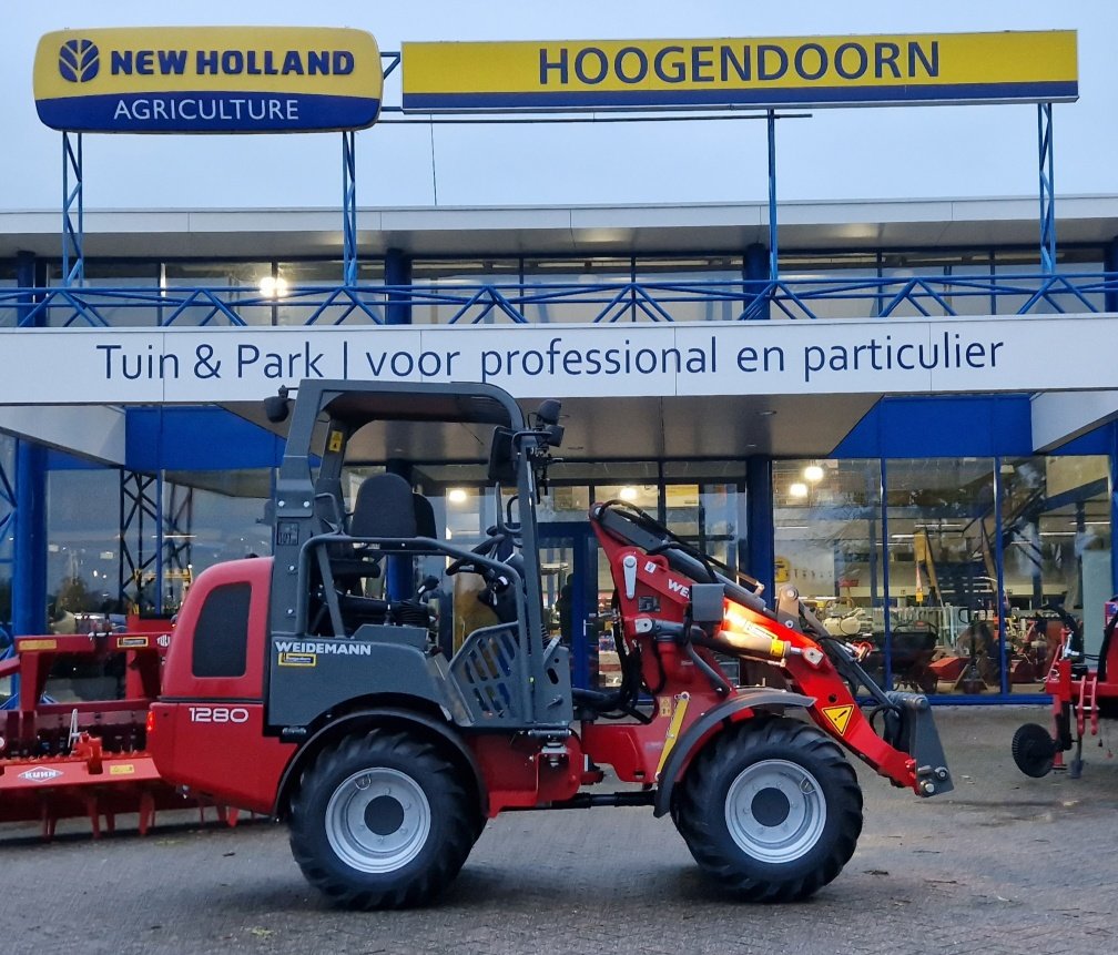 Een Weidemann 1280 shovel geleverd Een Weidemann 1280 shovel geleverd