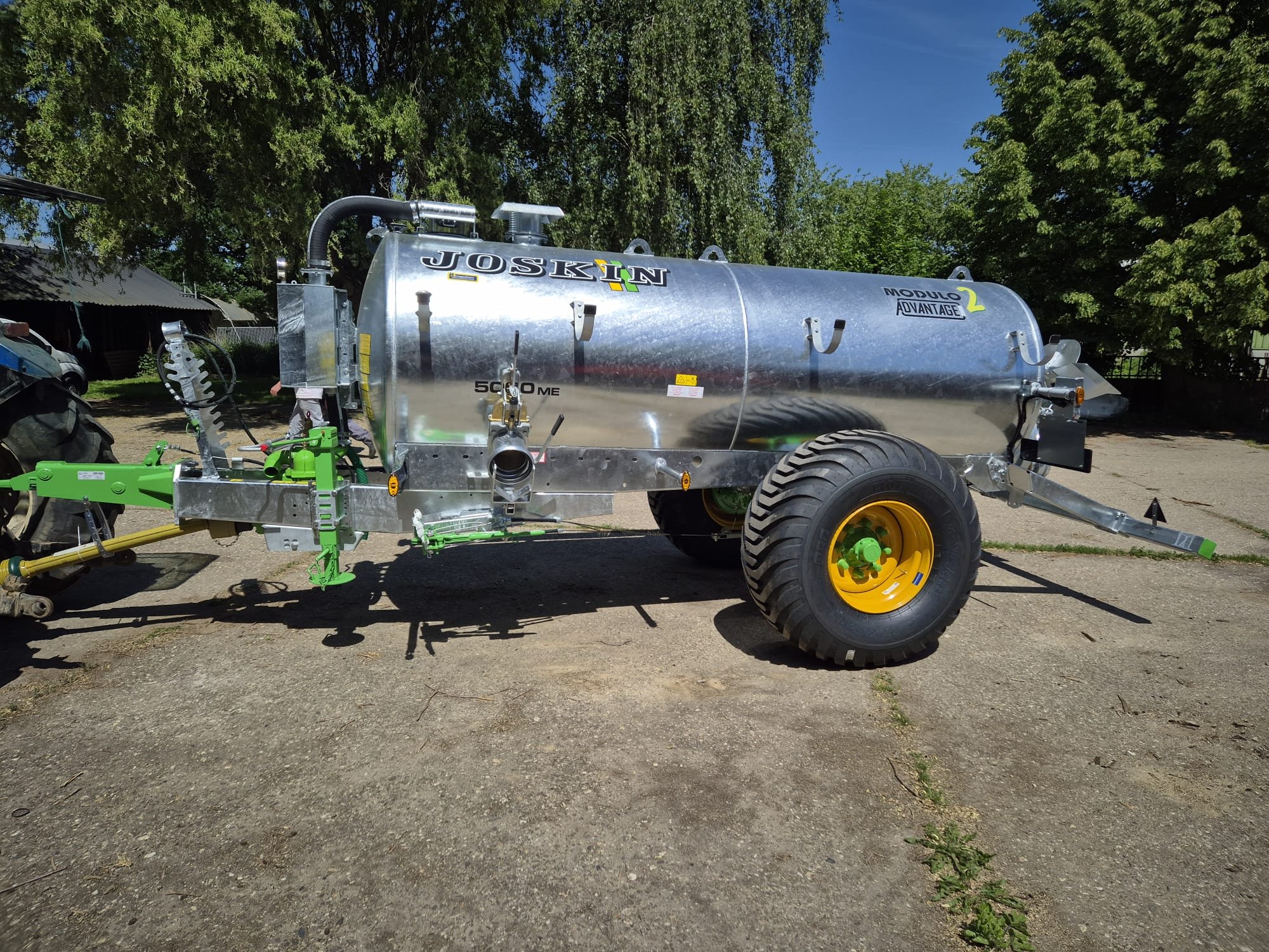 Nieuwe Joskin tank geleverd aan Vereniging Nederlands Cultuurlandschap