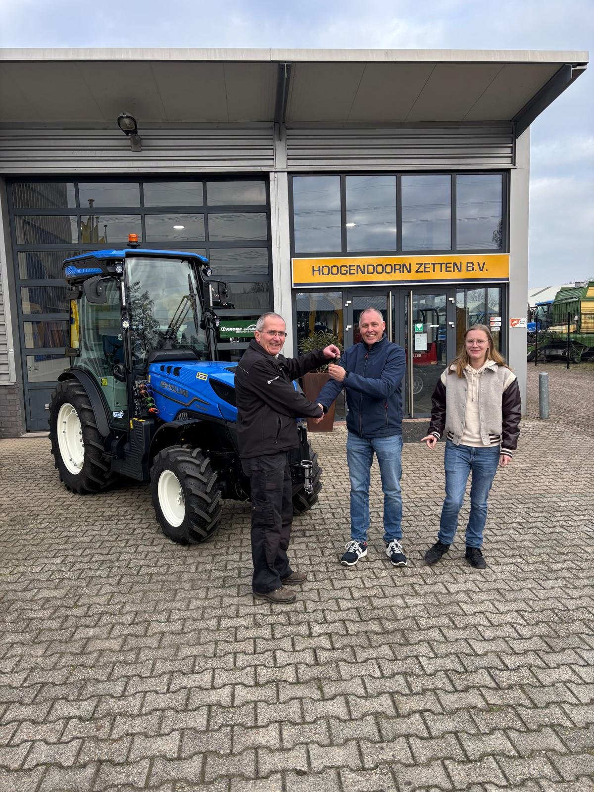 Nieuwe T4.100V voor Fruitbedrijf van Dam Nieuwe T4.100V voor Fruitbedrijf van Dam