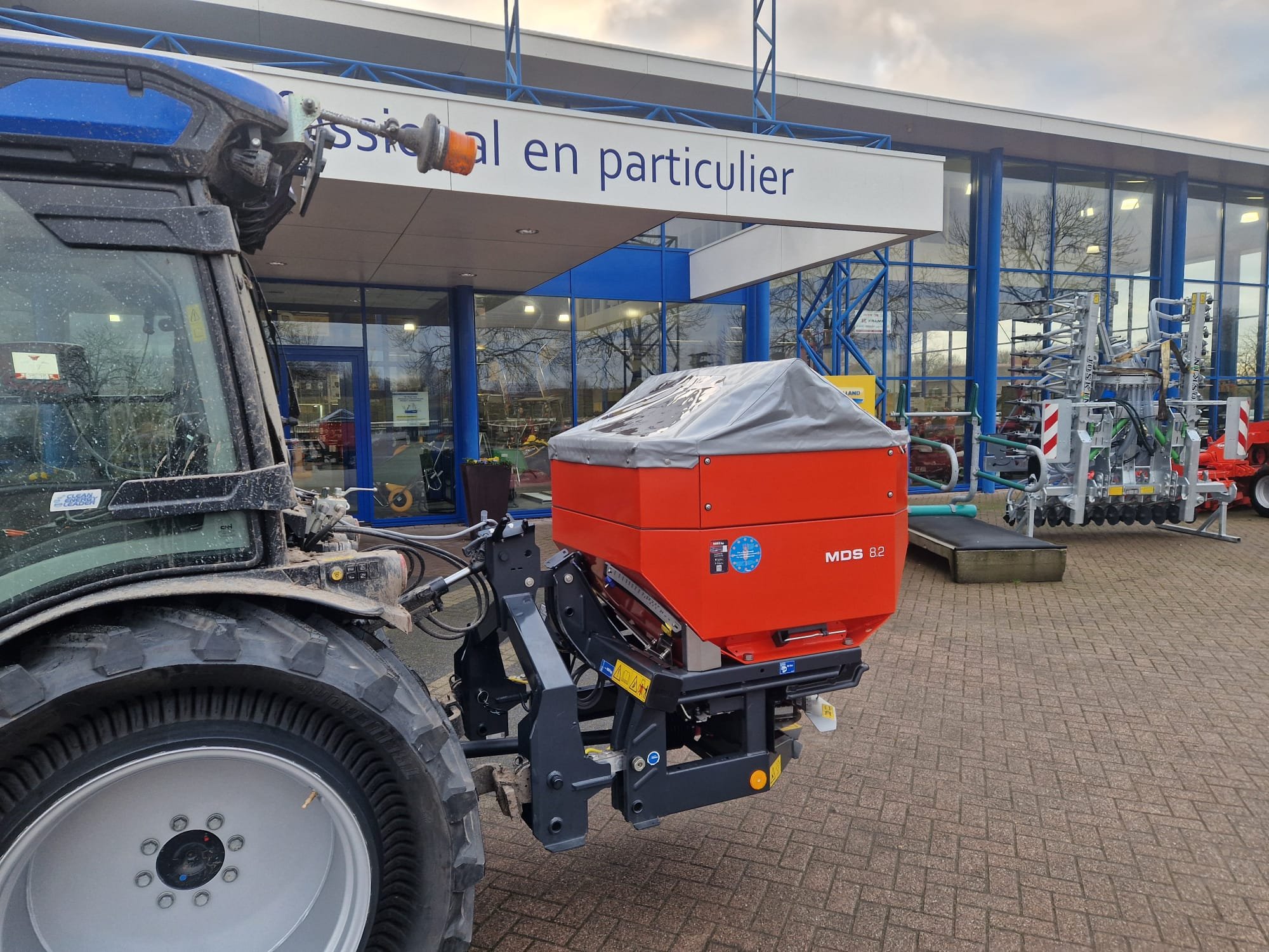 RAUCH MDS 8.2 kunstmeststrooier geleverd aan Fruitbedrijf Van der Grift