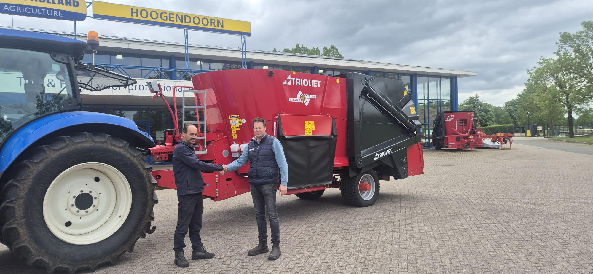 Nieuwe Trioliet Triomix S-2-1800 geleverd aan familie Peek