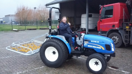 New Holland Boomer 35 voor Politie de Levende Have New Holland Boomer 35 voor Politie de Levende Have