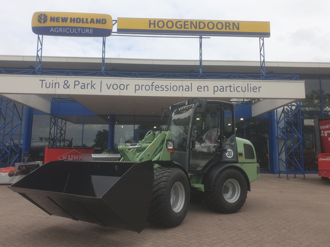 Weidemann shovel afgeleverd aan De Heer Land en Water Weidemann shovel afgeleverd aan De Heer Land en Water