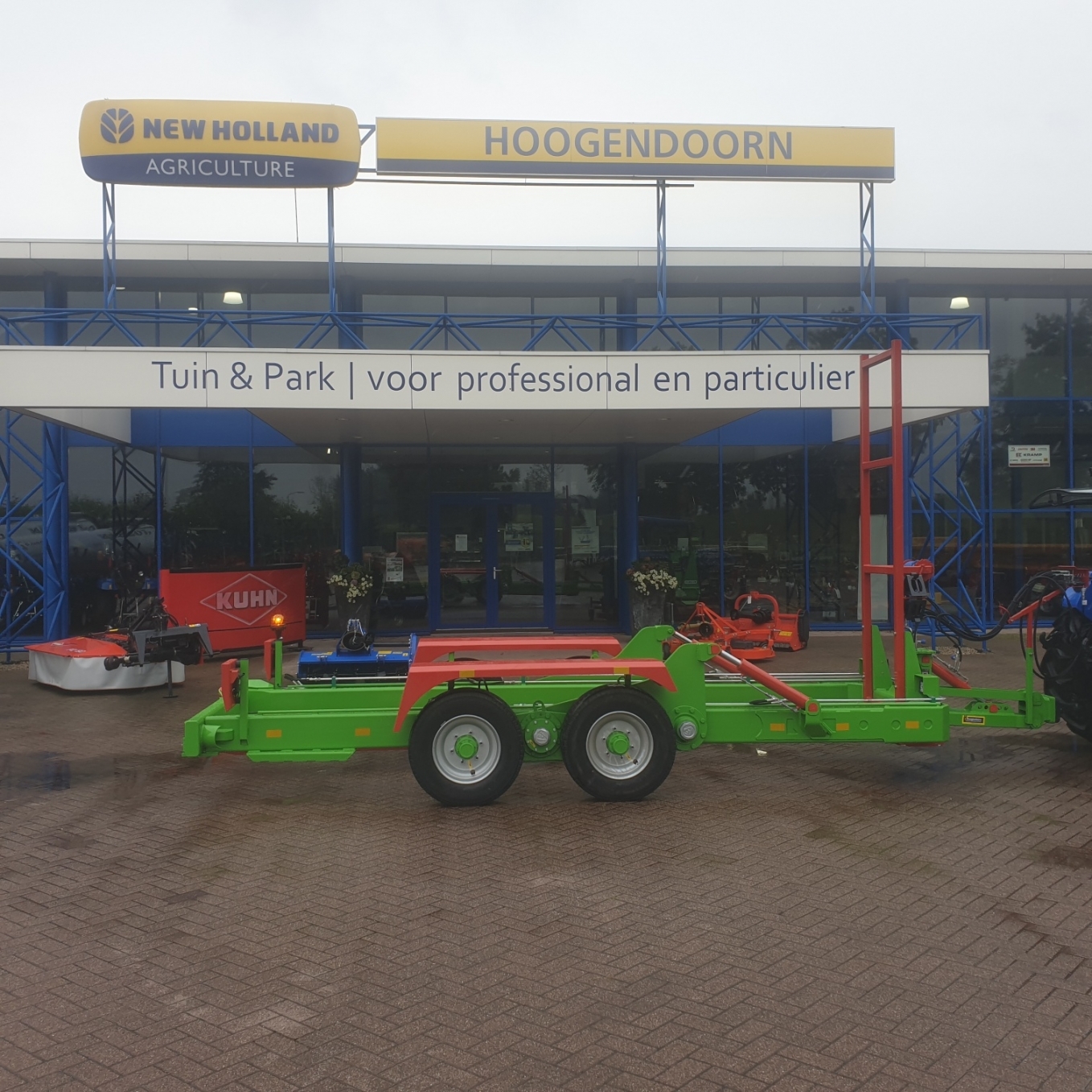 Kisten-transportwagen afgeleverd bij Fruitbedrijf van der Grift Kisten-transportwagen afgeleverd bij Fruitbedrijf van der Grift