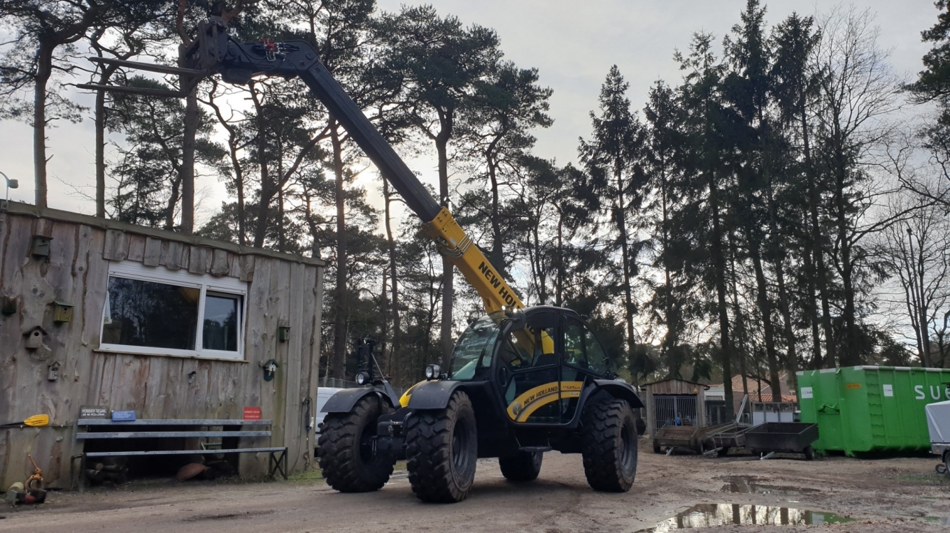 New Holland TH7.37 Elite voor Camping Het Grote Bos RCN