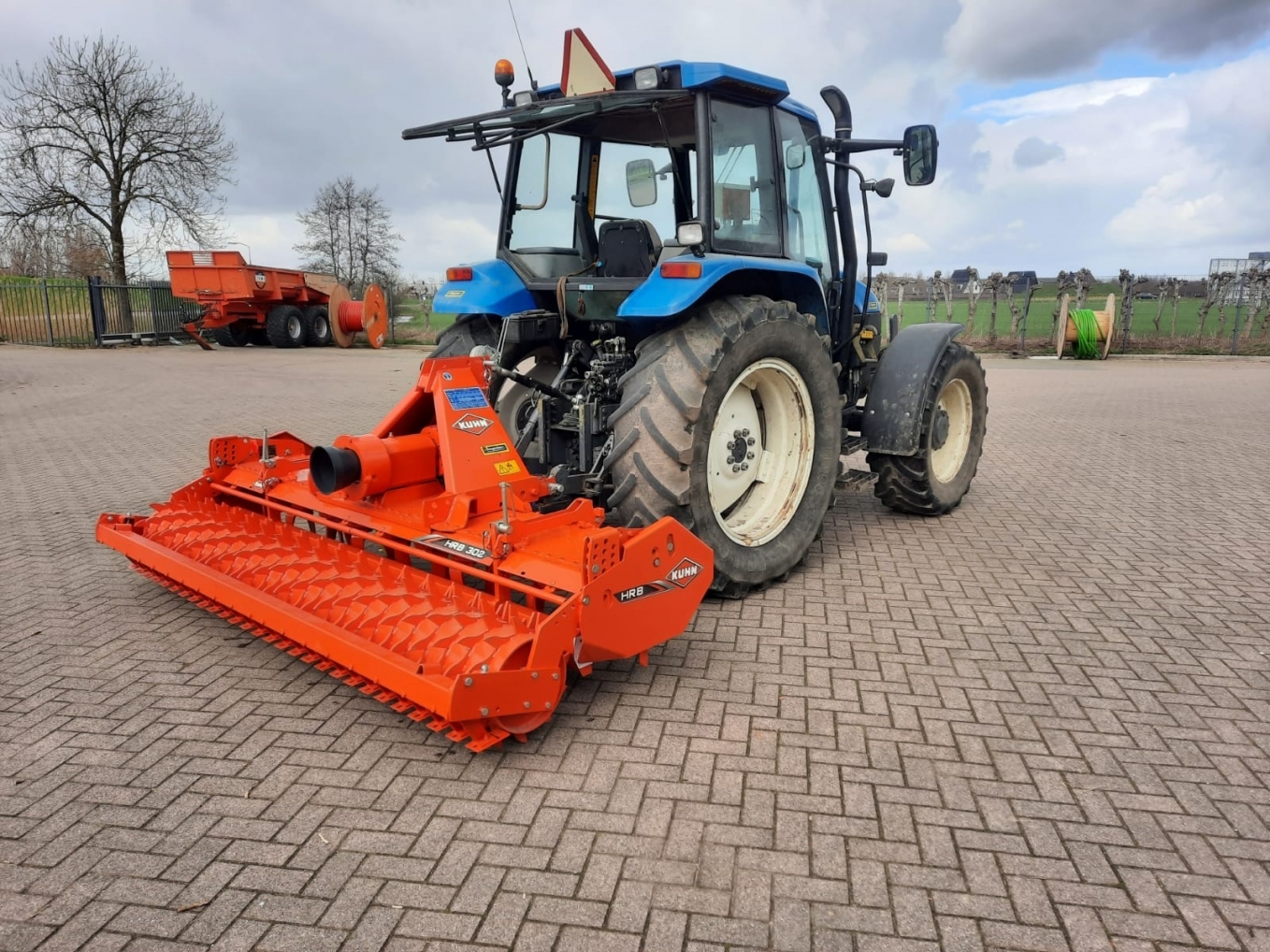 Kuhn HRB302D rotorkopeg geleverd aan Gijs Kemp Kuhn HRB302D rotorkopeg geleverd aan Gijs Kemp
