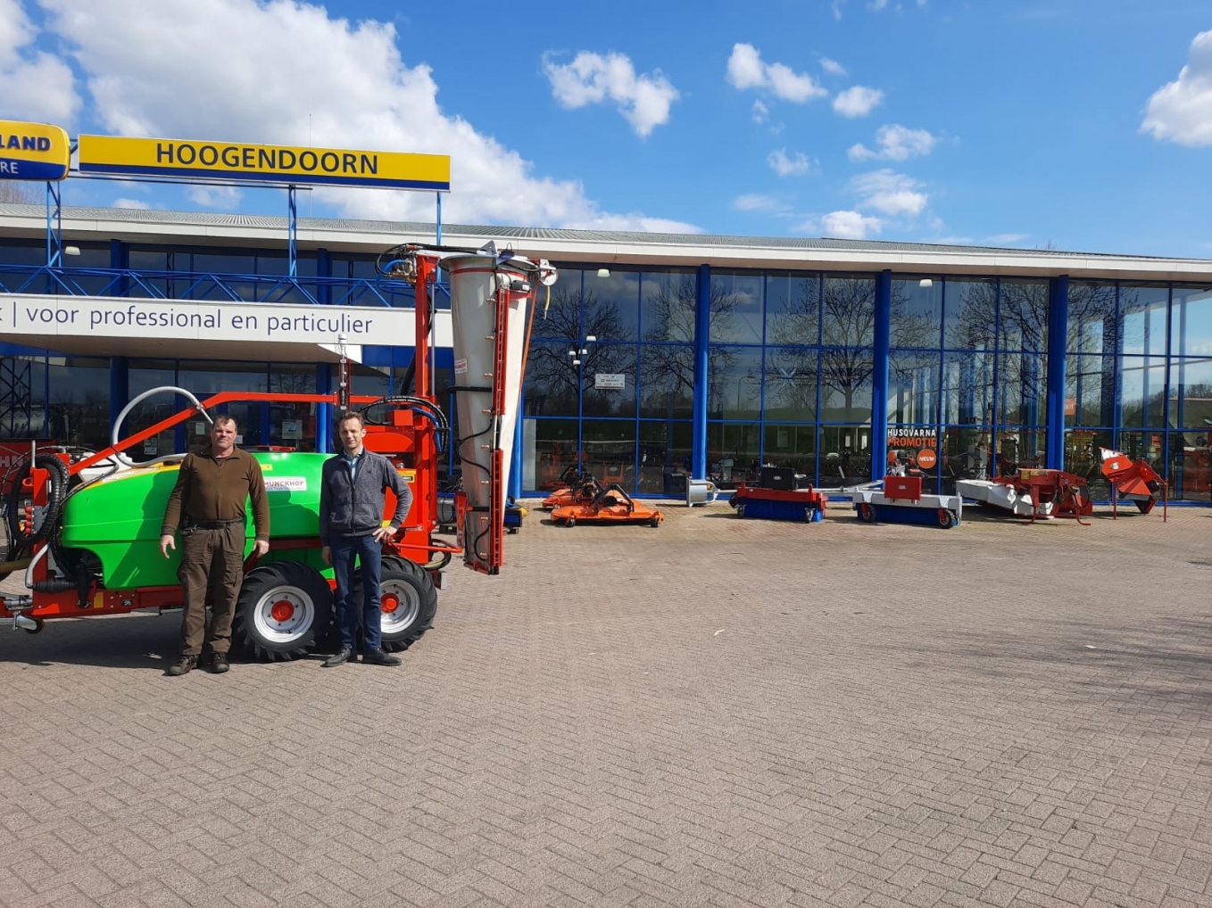 Munckhof spuit afgeleverd aan Fruitteler Brouwer Schoonrewoerd Munckhof spuit afgeleverd aan Fruitteler Brouwer Schoonrewoerd