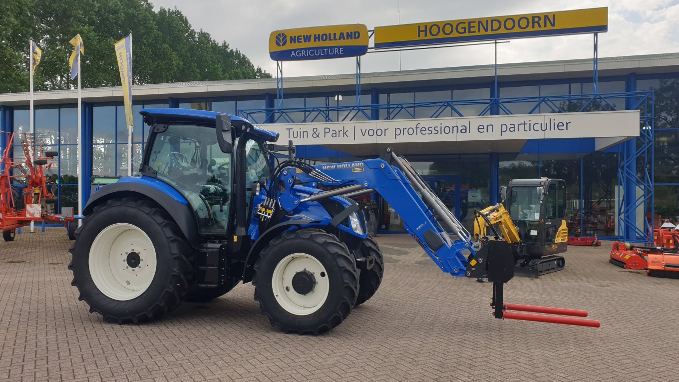 New Holland T5.110 mogen leveren aan veehouder in Culemborg New Holland T5.110 mogen leveren aan veehouder in Culemborg