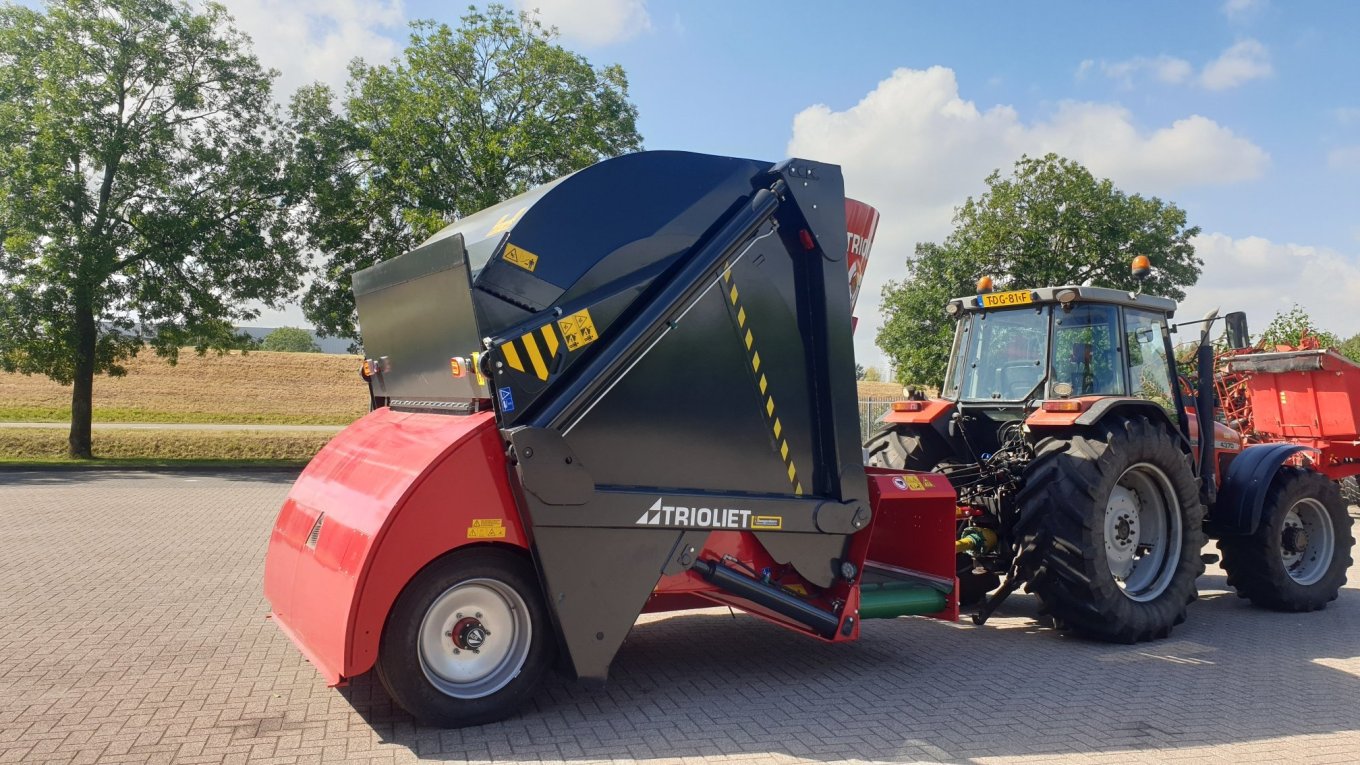 Een Trioliet Triomix S 1-1200 voermengwagen mogen afleveren