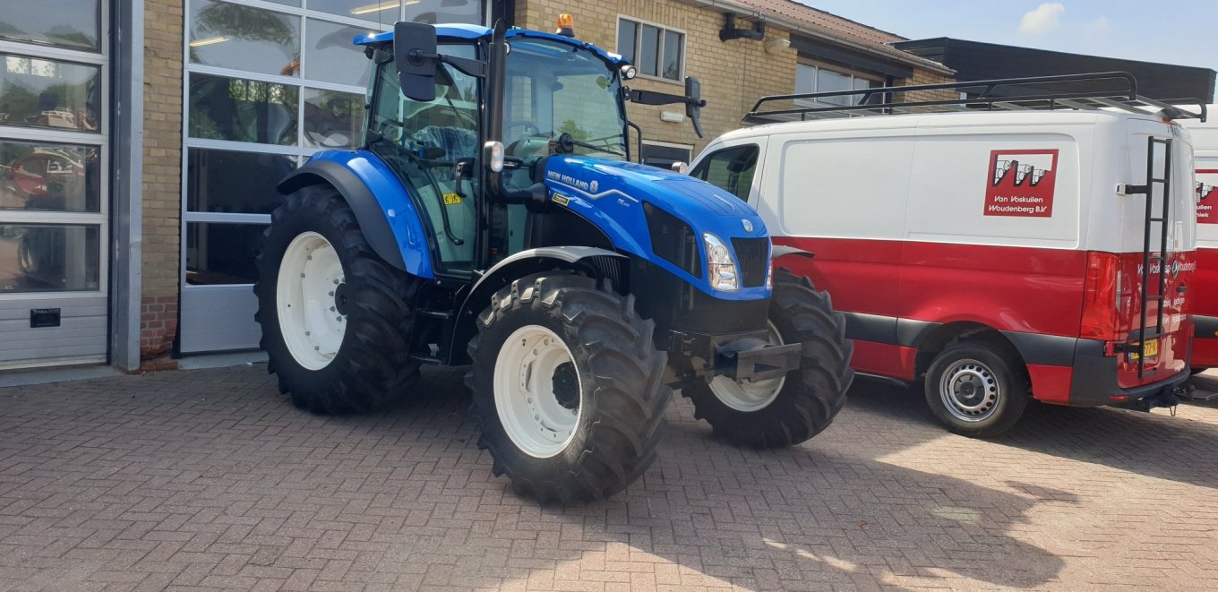 New Holland T5.100 Stage V afgeleverd bij Voskuilen