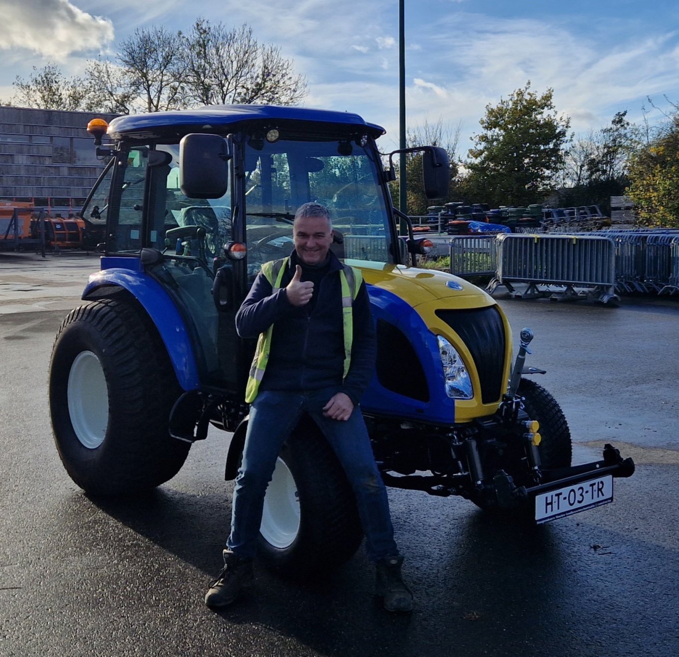 Een New Holland Boomer 50 geleverd aan Gemeente Houten