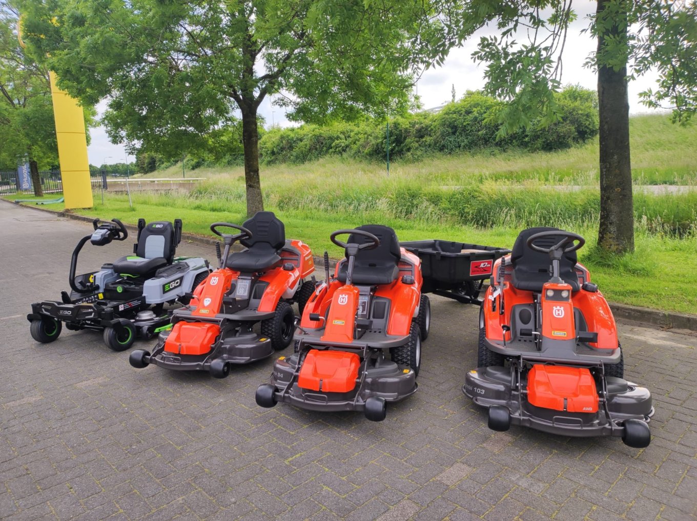 Diverse zitmaaiers geleverd Diverse zitmaaiers geleverd