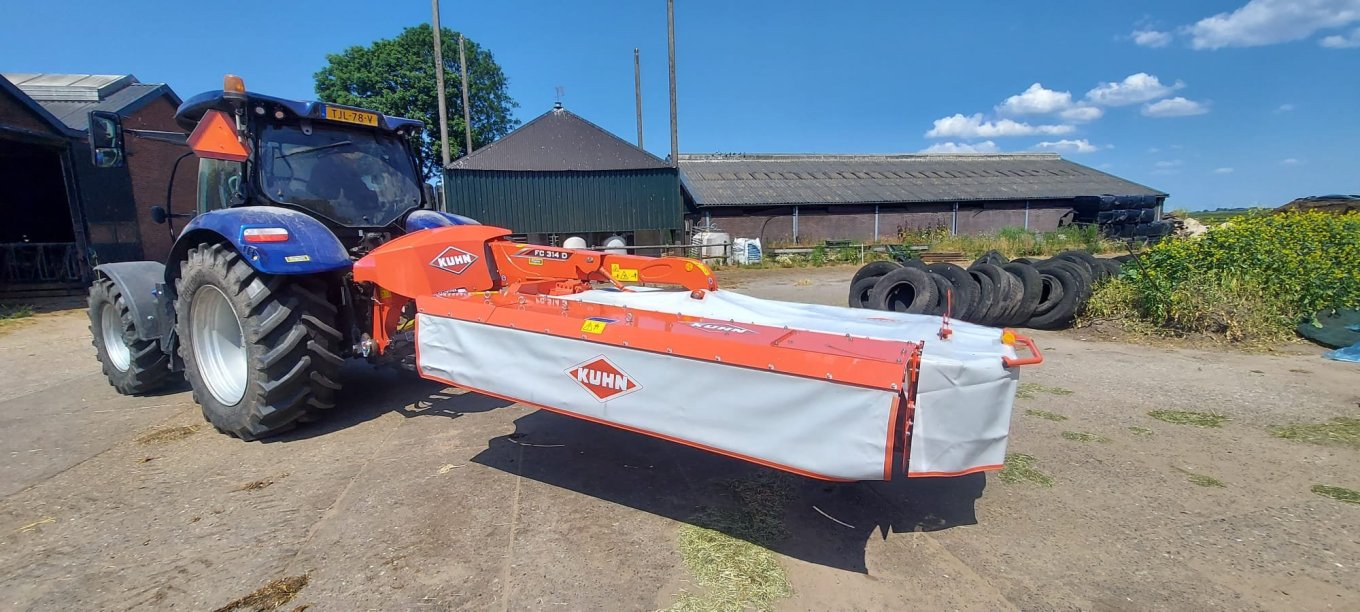 Kuhn FC 314D achtermaaier geleverd aan Maatschap Groenestein