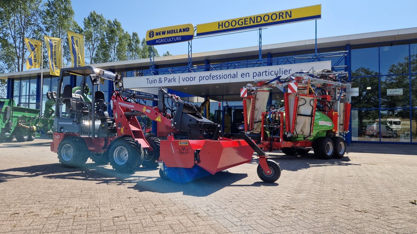 Nieuw Sweep veegmachine HSTV600SP model afgeleverd Nieuw Sweep veegmachine HSTV600SP model afgeleverd