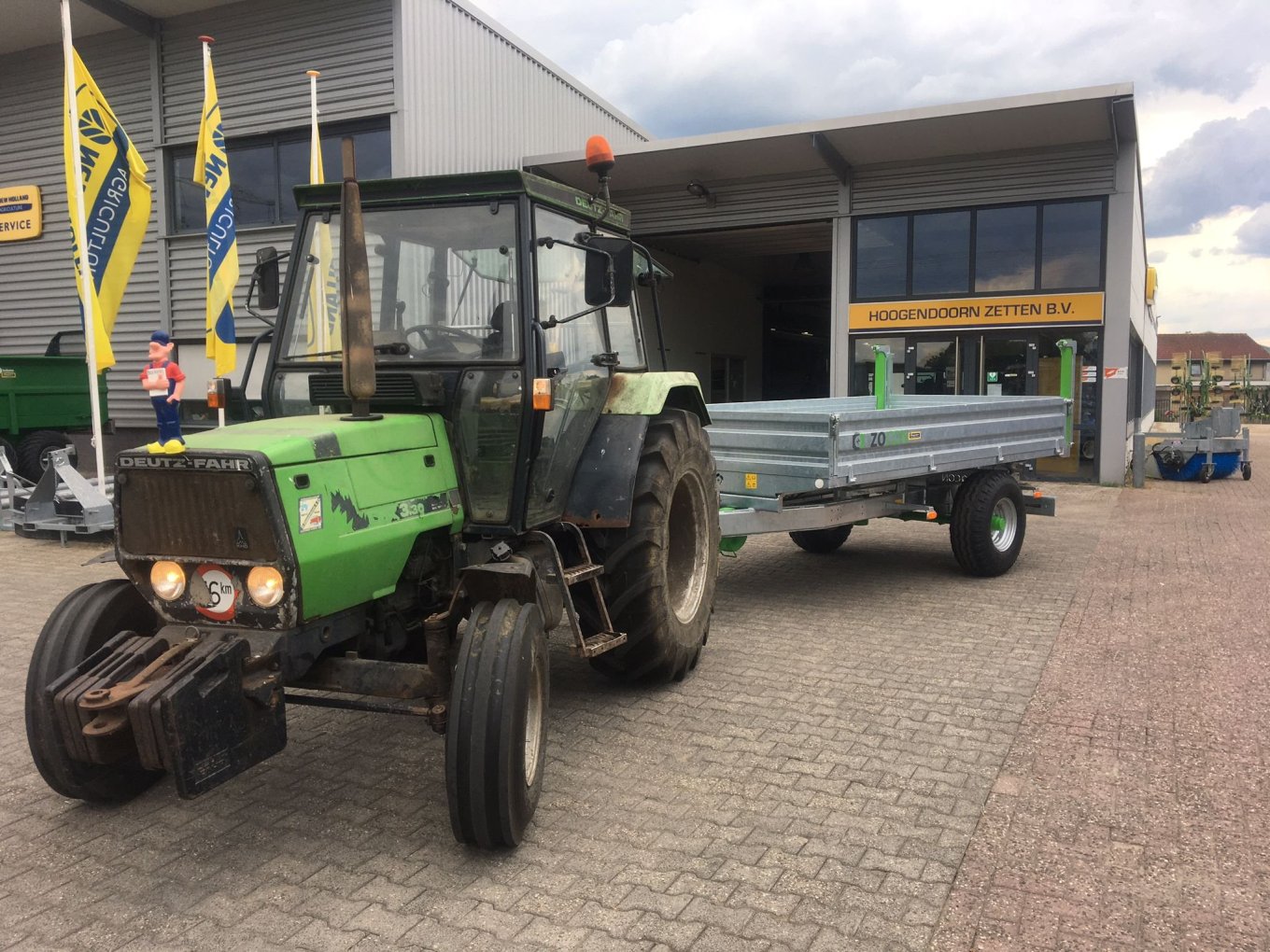 Nieuwe Zocon kipper achter de Deutz van Martin van de Sluis