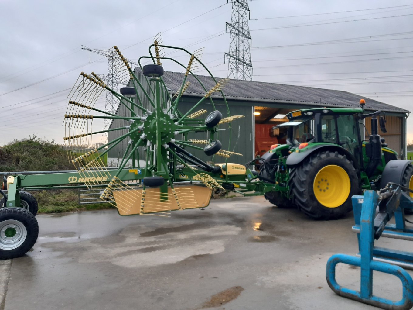 MTS Derksen Willemsen ruilt zijn Lely in voor een Krone TC 880 MTS Derksen Willemsen ruilt zijn Lely in voor een Krone TC 880