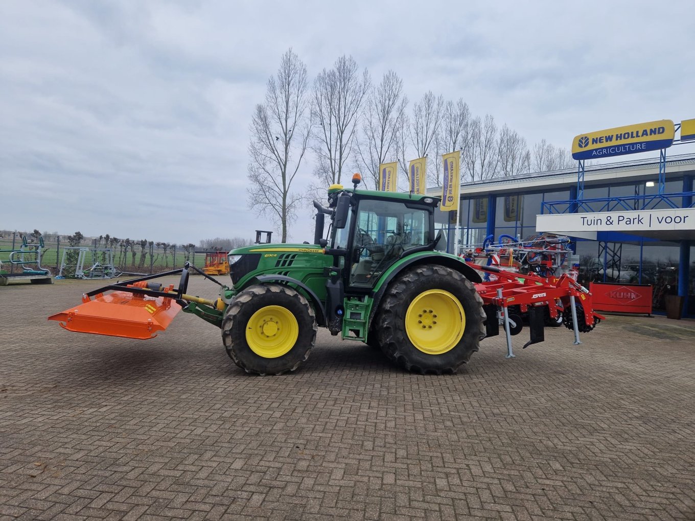 Weilandbloter en graslandwoeler geleverd aan Tolakker