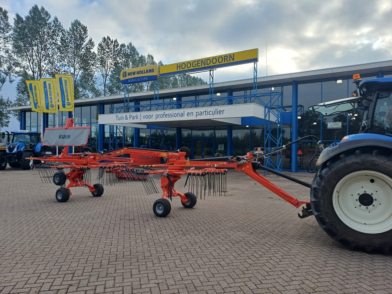 Een Kuhn GA6632+ hark voor de mannen van Verkerk Een Kuhn GA6632+ hark voor de mannen van Verkerk