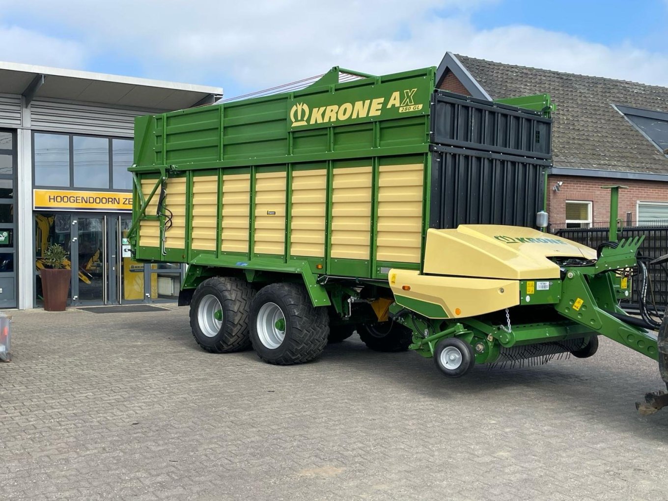 Nieuwe Krone opraapwagen afgeleverd Nieuwe Krone opraapwagen afgeleverd