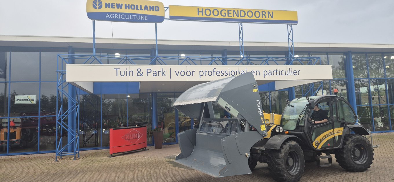 Flingk KHXL 1726 kuilhapper afgeleverd bij veehouder Flingk KHXL 1726 kuilhapper afgeleverd bij veehouder