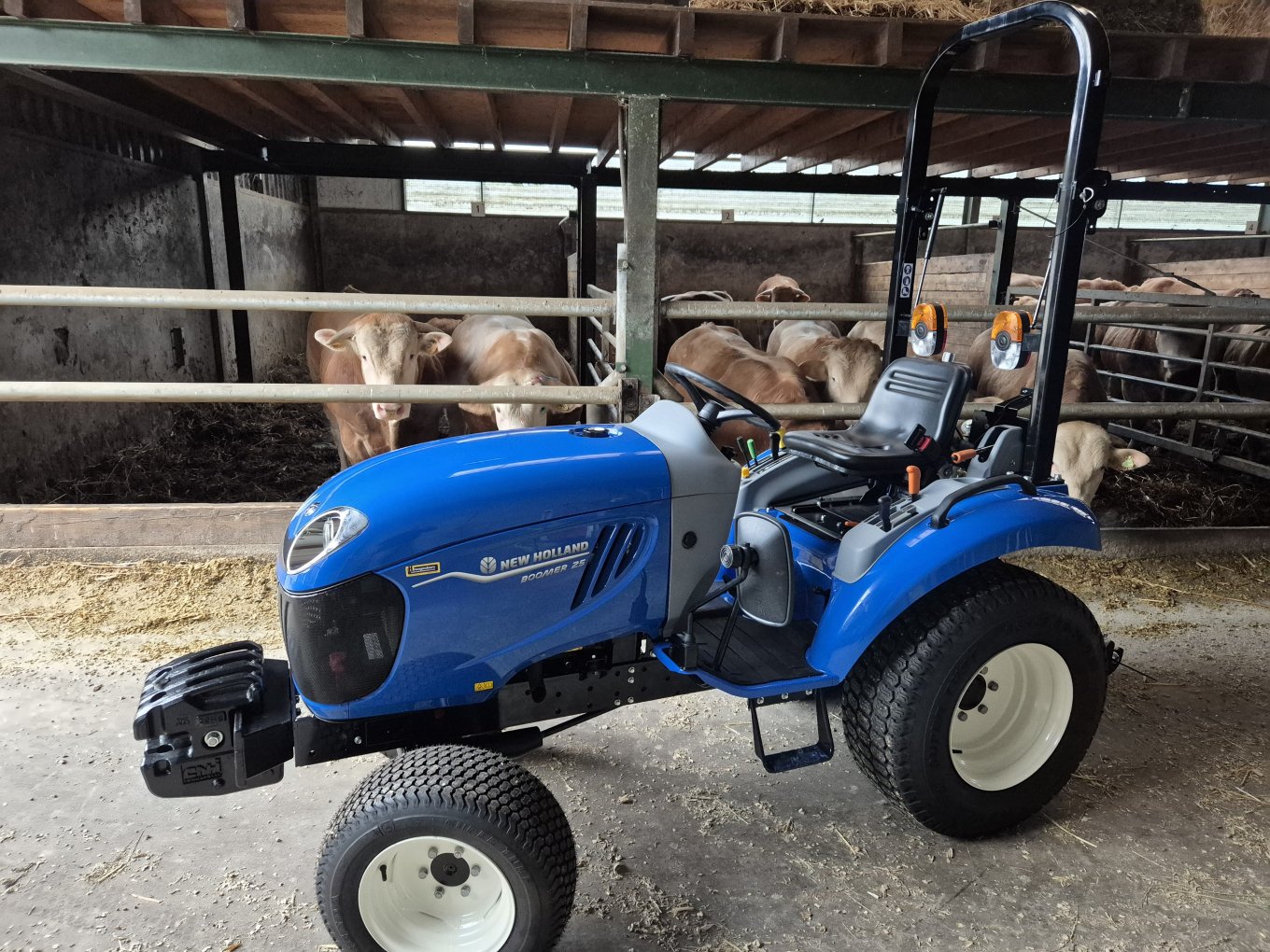 New Holland Boomer 25 afgeleverd bij Loonbedrijf Baelde
