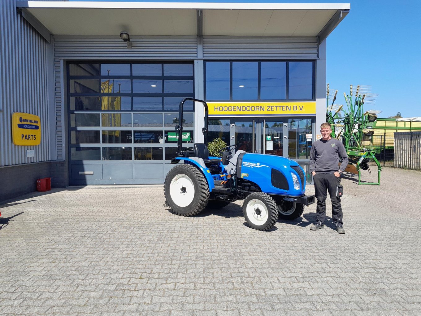 BOOMER 40 voor Agrarische dienstverlening Martijn Rikken uit Haalderen BOOMER 40 voor Agrarische dienstverlening Martijn Rikken uit Haalderen
