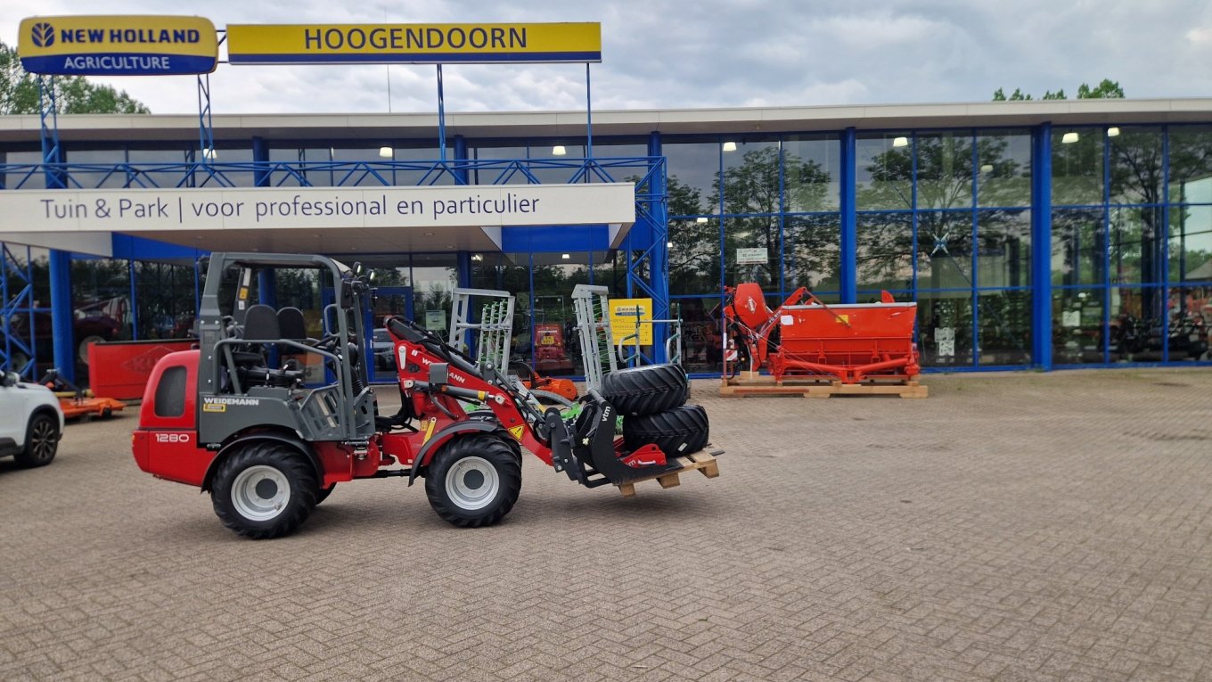 Nieuwe Weidemann 1280 in gebruik genomen