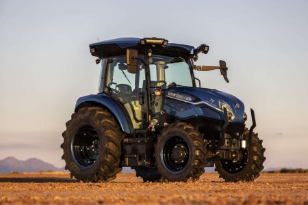 New20Holland20T420Electric20Power20Front20View_630664-2000-4316b521f8924454a1b0147385c7d686 New20Holland20T420Electric20Power20Front20View_630664-2000-4316b521f8924454a1b0147385c7d686