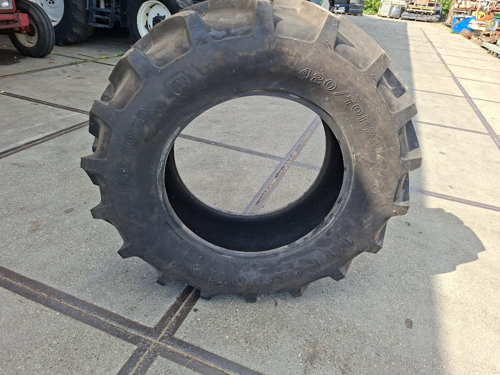 FIRESTONE BAND 420/70R28[1]