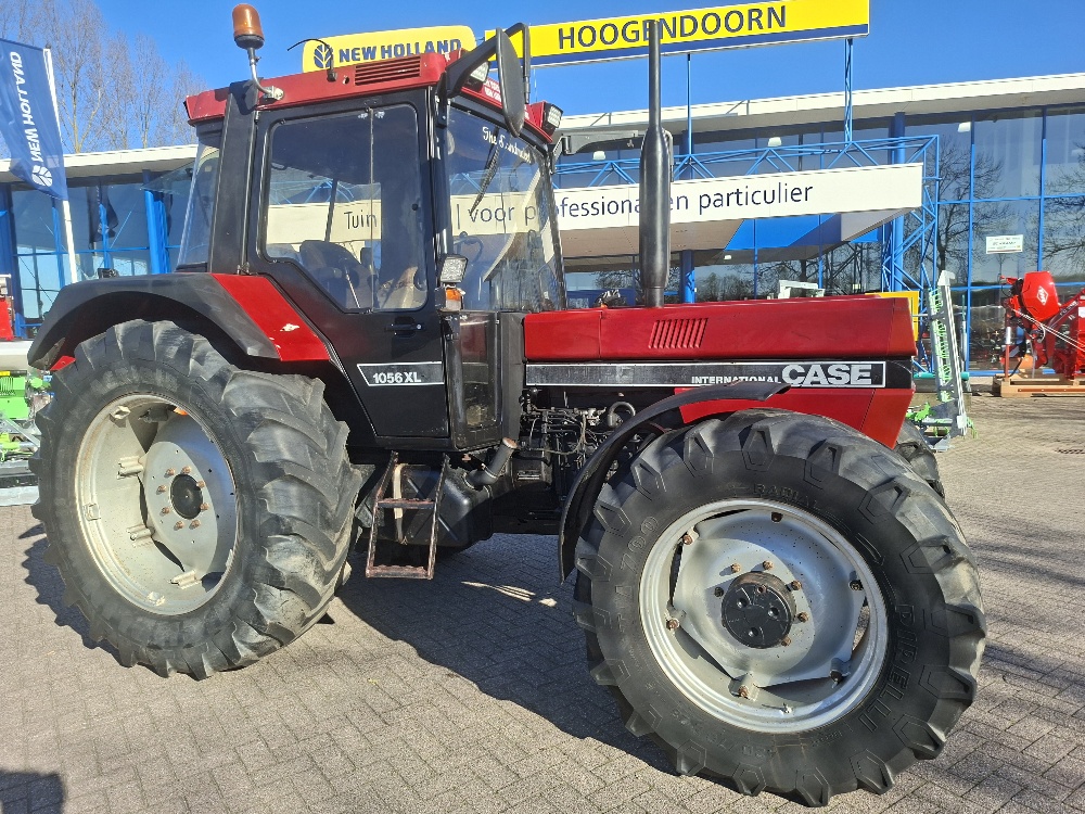 CASE IH 1056 XL CASE IH 1056 XL