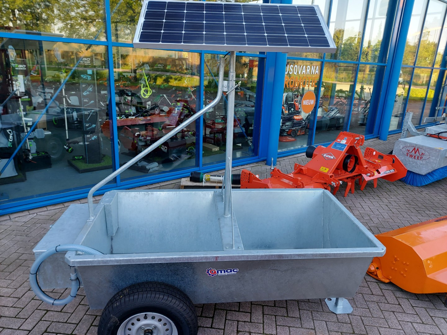 QMAC ZONNEDRINKBAK 900 L - GV QMAC ZONNEDRINKBAK 900 L - GV