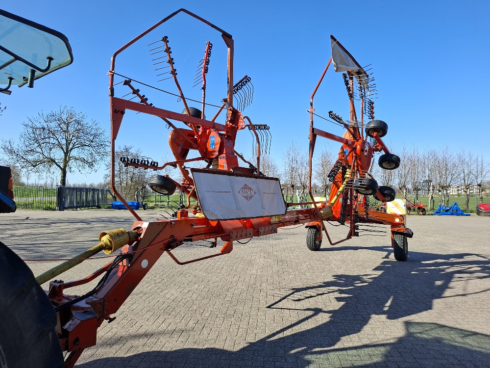 HARK KUHN GA 7302 DL ZIJ-AFLEG HARK KUHN GA 7302 DL ZIJ-AFLEG