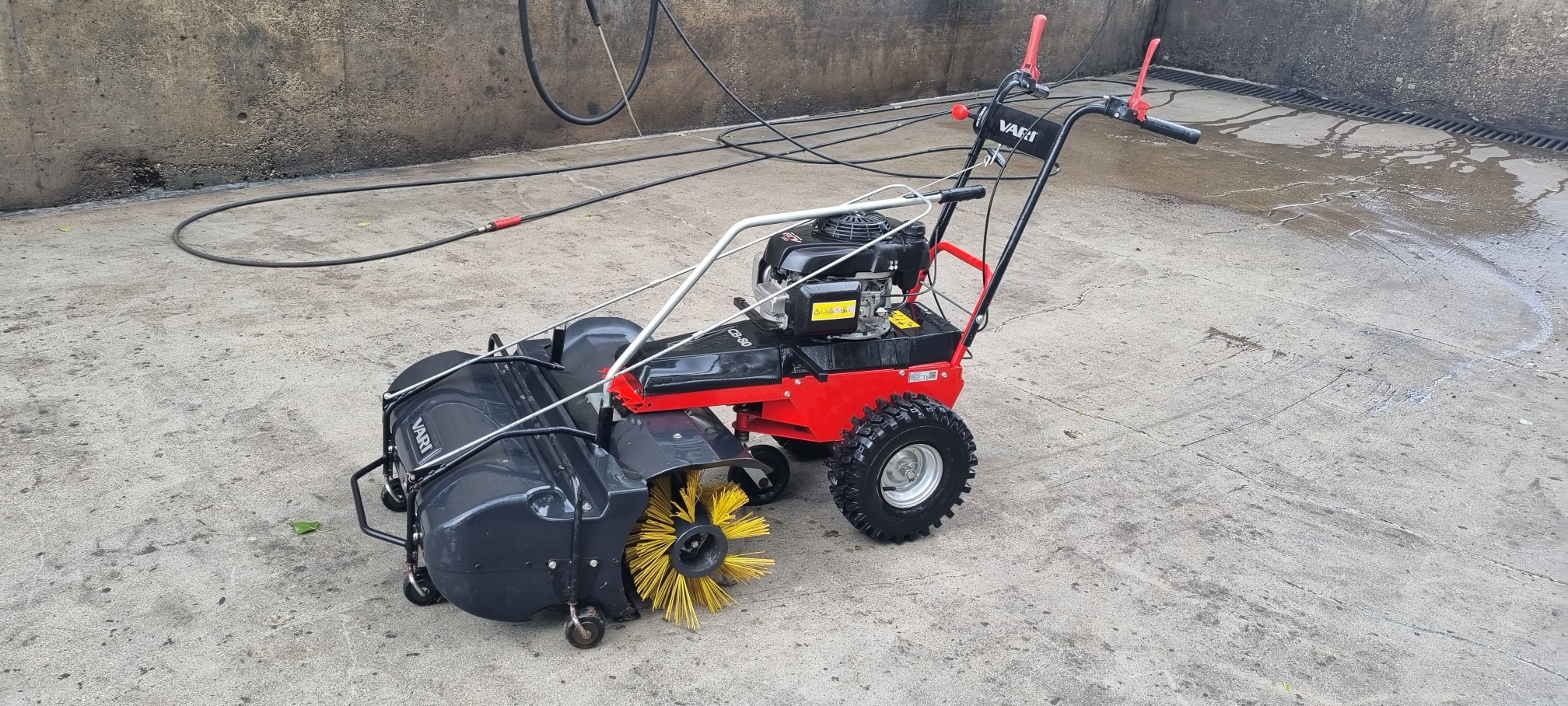 VARI CB80 VEEGMACHINE VARI CB80 VEEGMACHINE