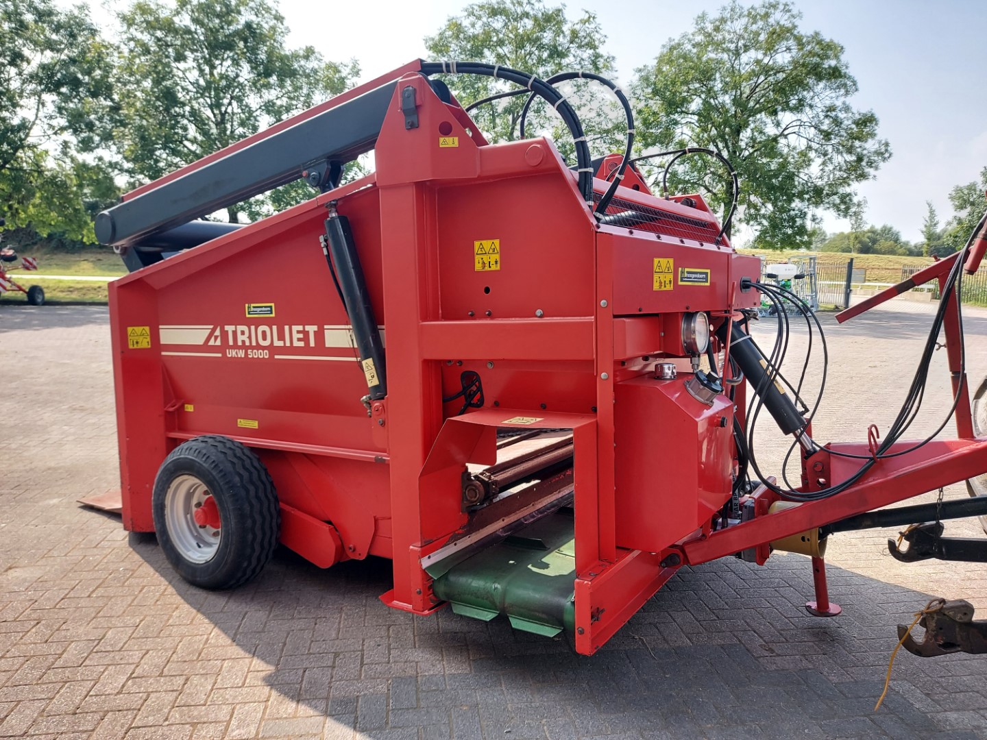 TRIOLIET VOERWAGEN UKW5000 TRIOLIET VOERWAGEN UKW5000