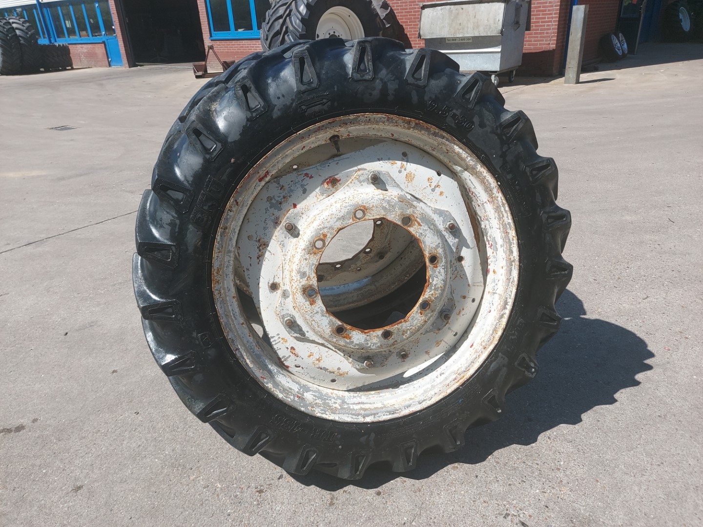 CULTUUR WIELEN/BANDEN SET CULTUUR WIELEN/BANDEN SET