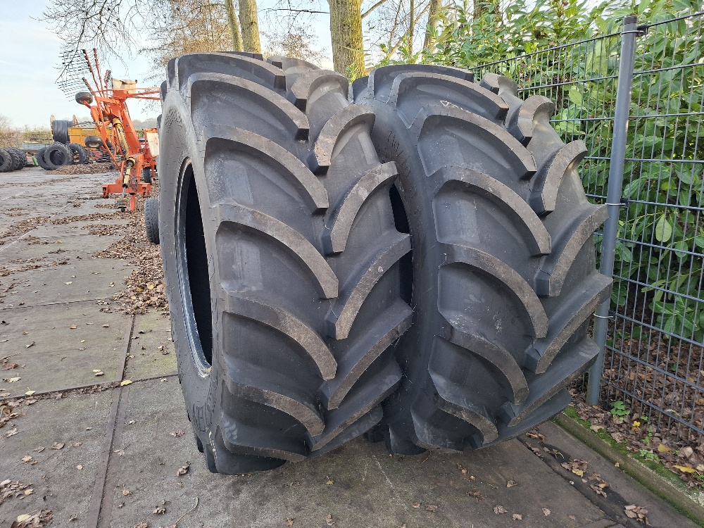 SET BANDEN VREDESTEIN 71070R38