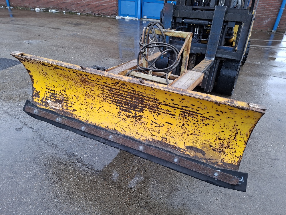 MEYER SNEEUWSCHUIF MEYER SNEEUWSCHUIF