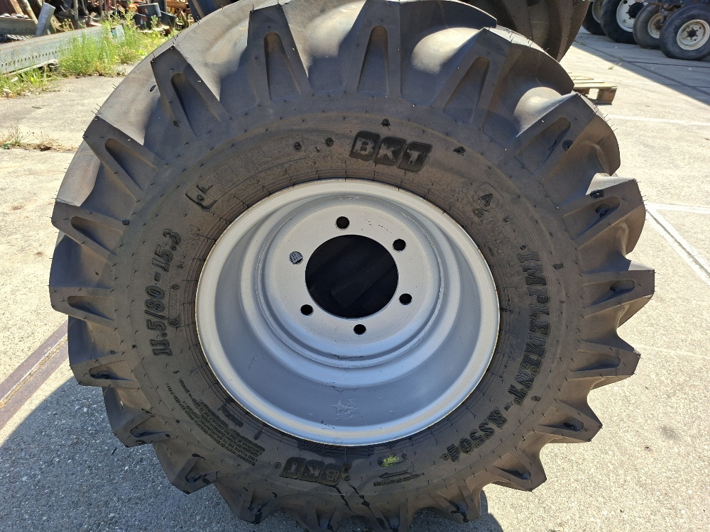 4 BKT BANDEN 11.5/80R15.3 4 BKT BANDEN 11.5/80R15.3