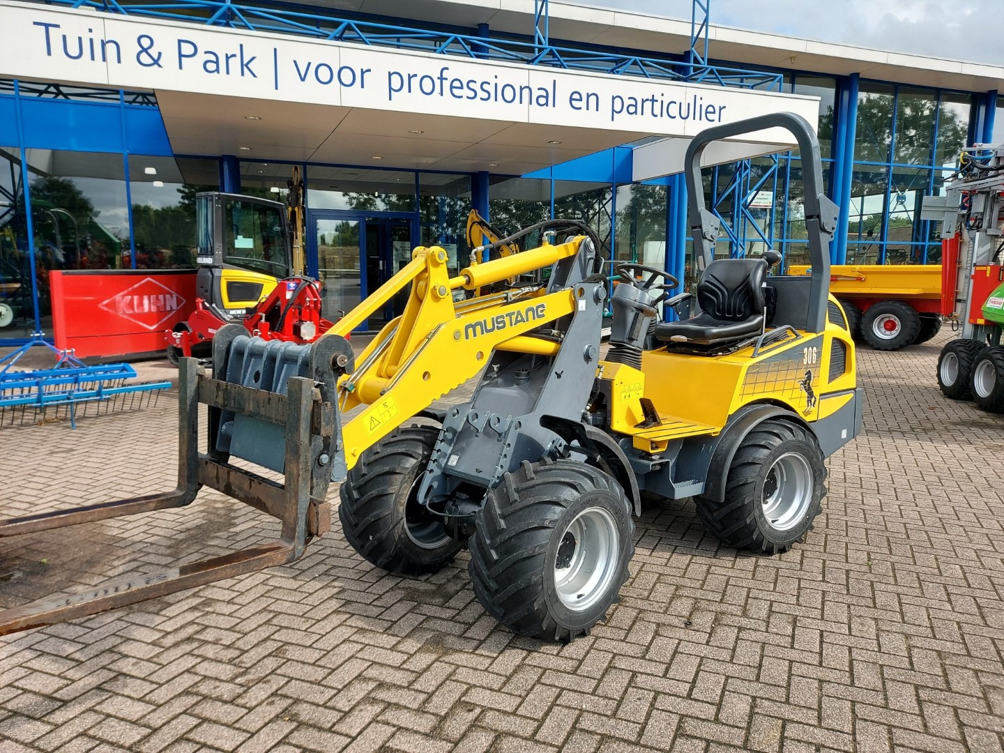 SHOVEL MUSTANG AL306 SHOVEL MUSTANG AL306