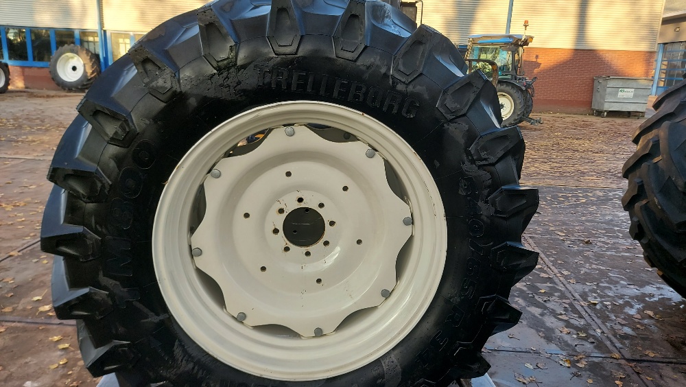 BANDEN TRELLEBORG 540/65R34 BANDEN TRELLEBORG 540/65R34